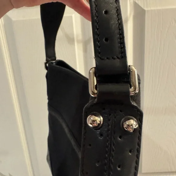 Gucci Black Shoulder Bag G Reins - Picture 7 of 14